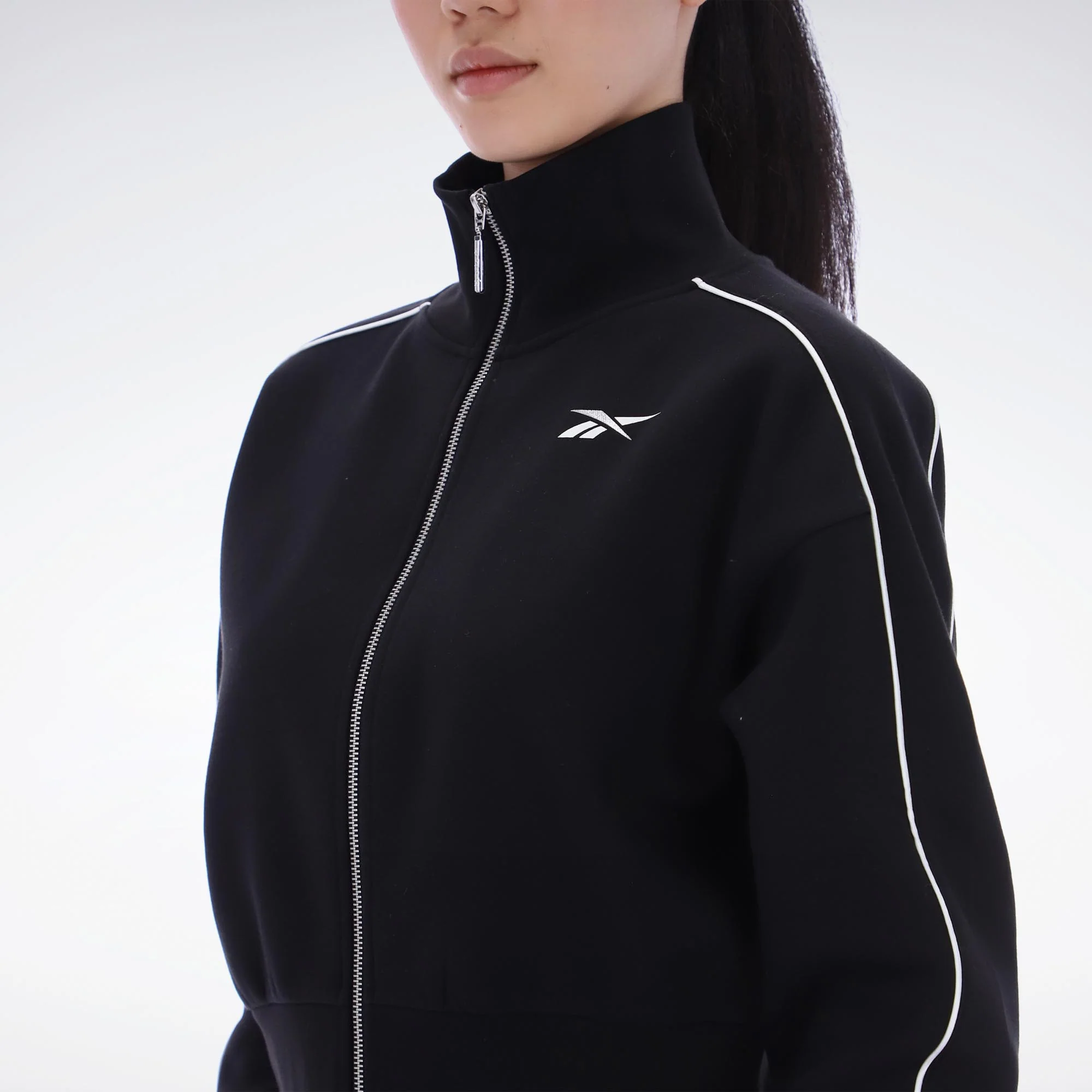 Campera Brooklyn Reebok - Image 4