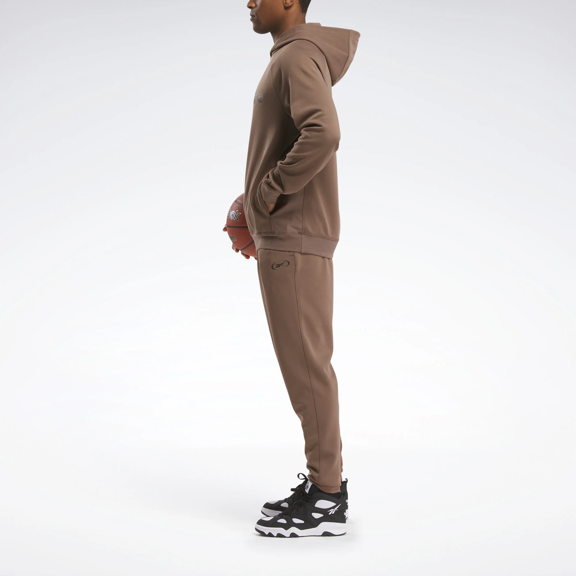 Pantalón Reebok Hoopwear - Image 5